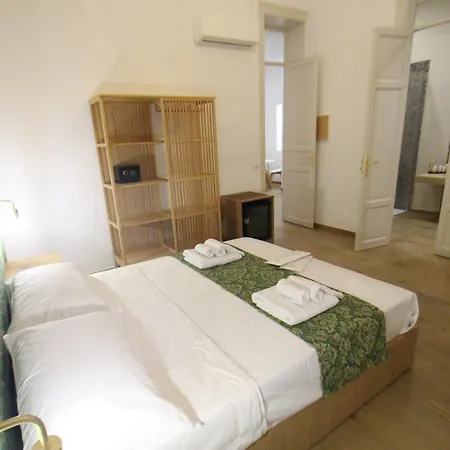 Πανσιόν Leoni Di Sicilia