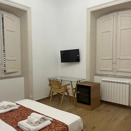 Πανσιόν Leoni Di Sicilia 4*